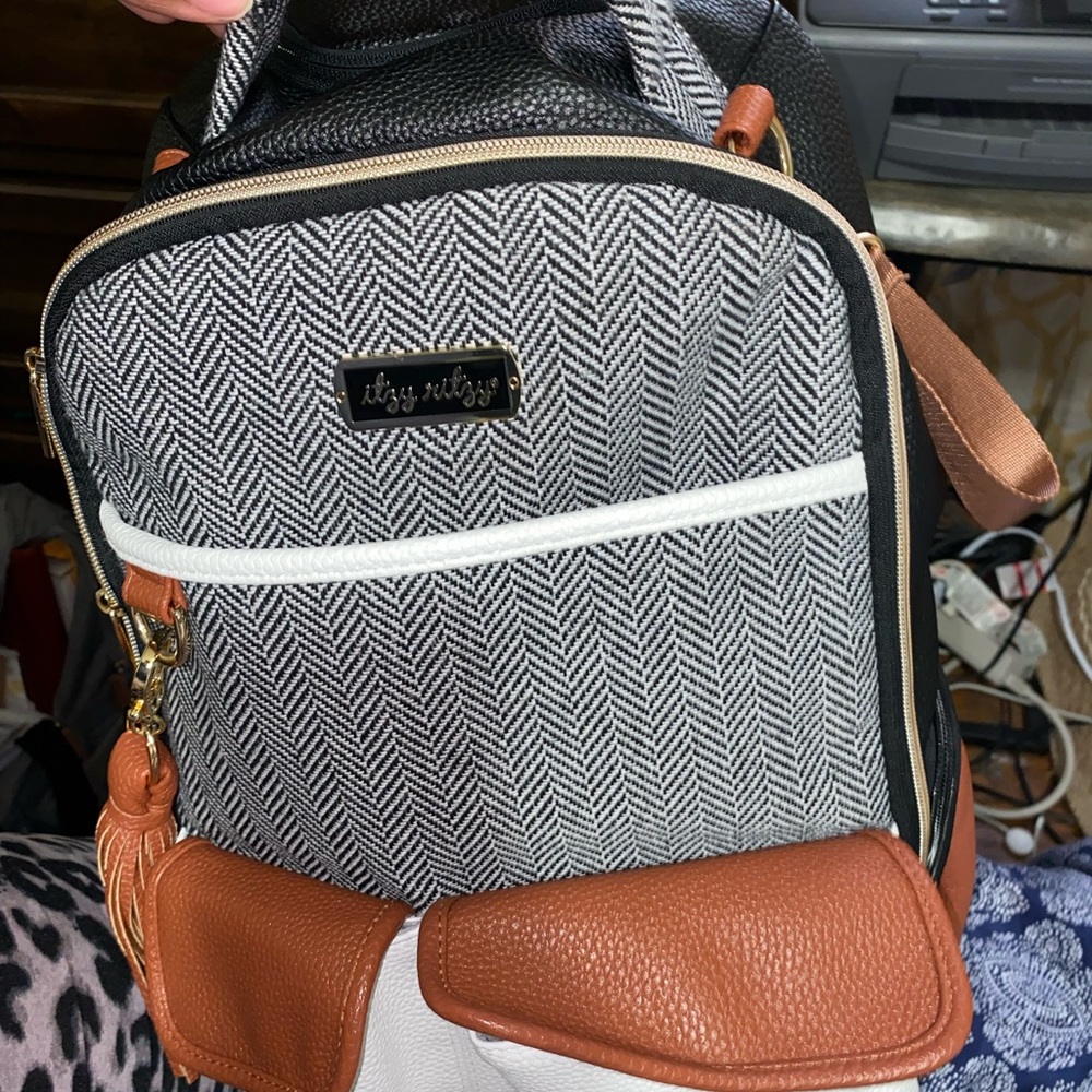 Itzy ritzy diaper bag . Gently used . No stains or  rips